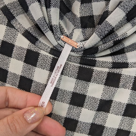 Free People Gingham Checkered Sheer Fitted Turtleneck Size Medium - Picture 6 of 10